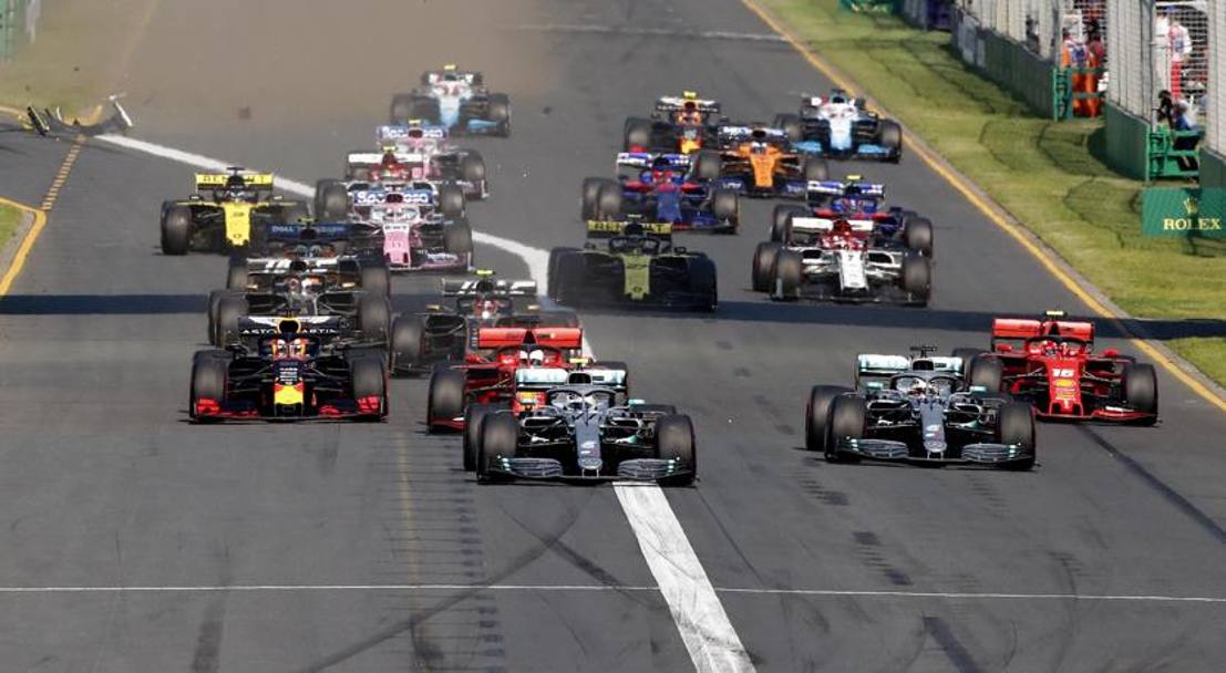 La partenza del primo Gran Premio del Mondiale di Formula 1. Epa